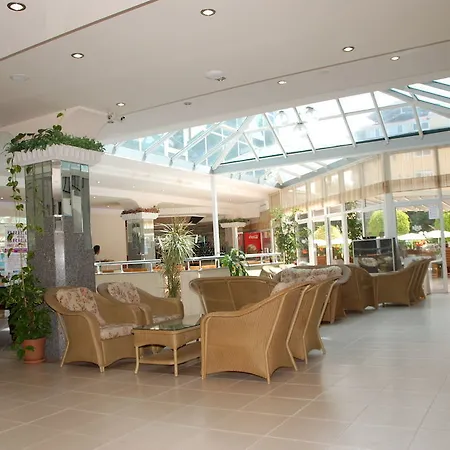 Risus Otel 2*