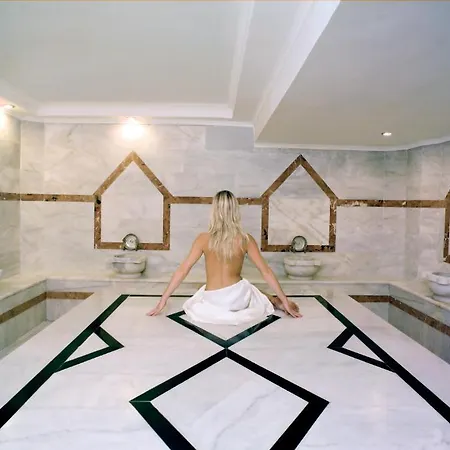 Risus Otel 2*